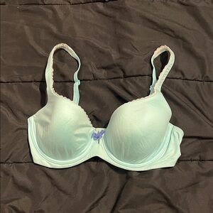 Victoria's Secret Light Green Bra with Lace Detail